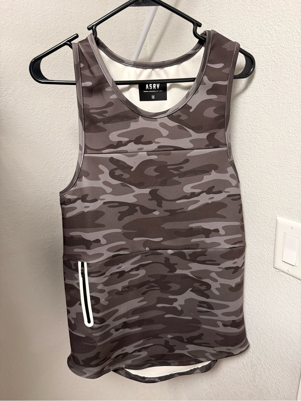 ASRV Men’s Gray Camo Tank Top - Small - See photo for back